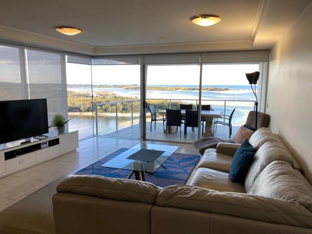 Waves Maroochy River Maroochydore Exterior foto